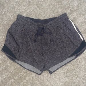 Lululemon hotty hot low rise 4inch